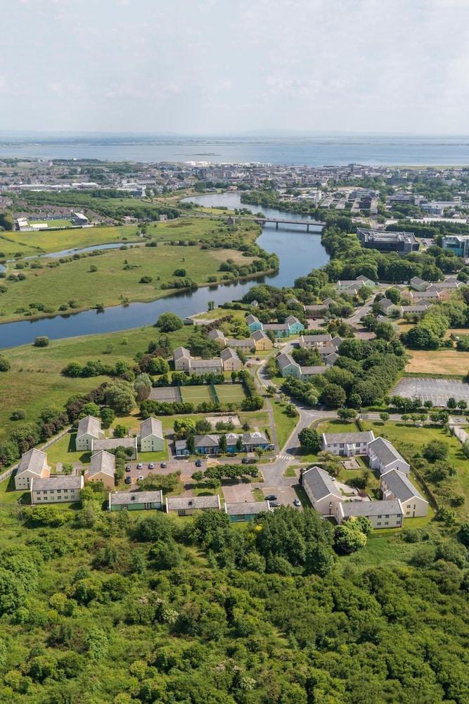 Corrib Village Rooms University Of Galway Kültér fotó